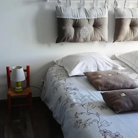 Maison De La Besliere Meuble De Tourisme 2 Etoiles Casa de Férias Folligny