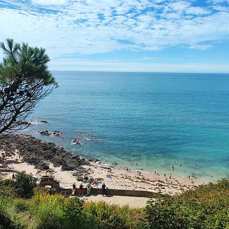 Maison De La Besliere * Folligny