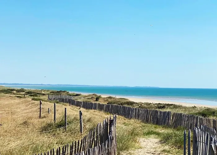 Maison De La Besliere * Folligny