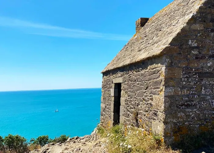 Maison De La Besliere Hébergement de vacances *