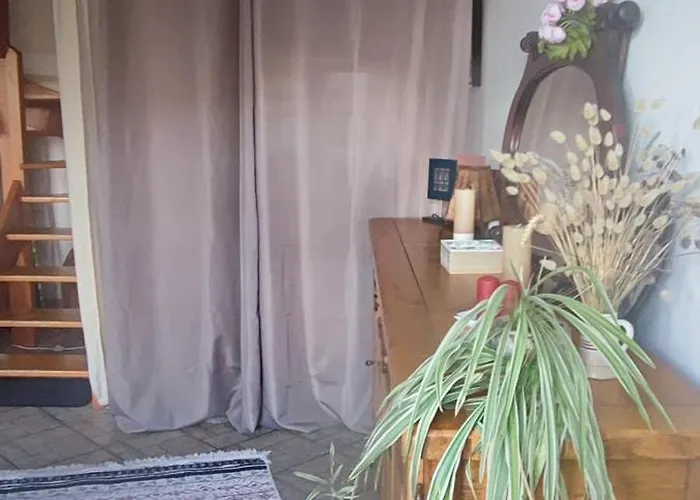 Maison De La Besliere * Folligny