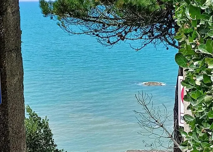 Maison De La Besliere Folligny